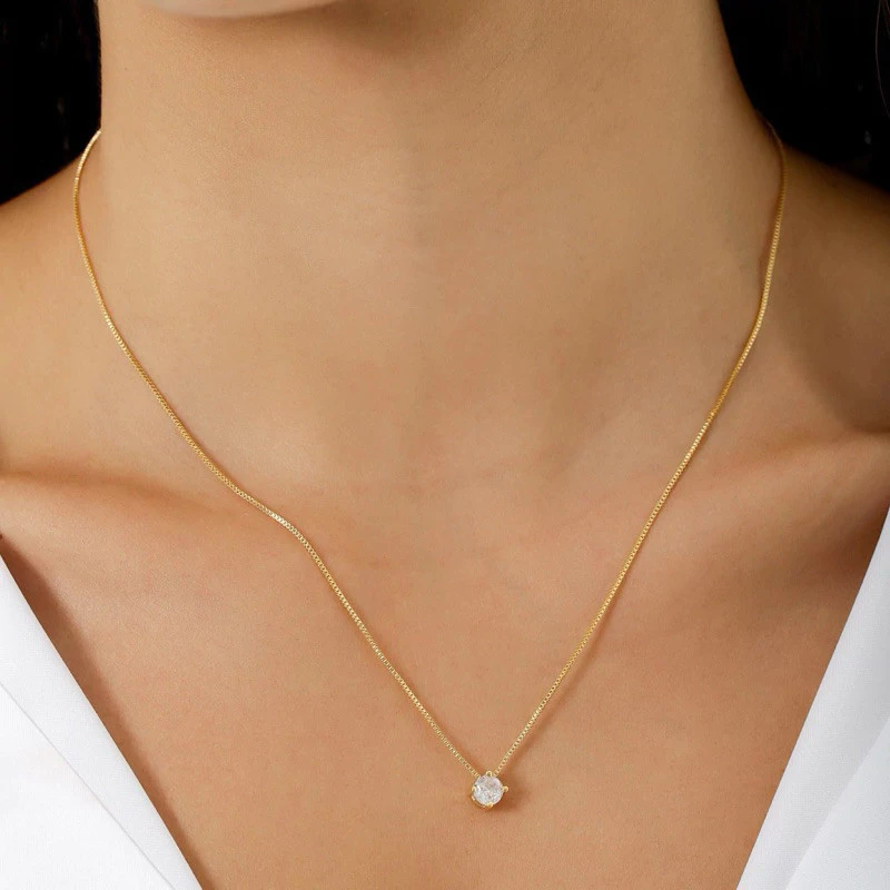 Colar Feminino com Zircônia Folheado a Ouro 18K — semijoia com folheado a ouro 18k